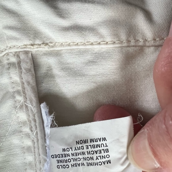 Gap size Small cream colored double breast 100% cotton long sleeve jacket. - Picture 8 of 9